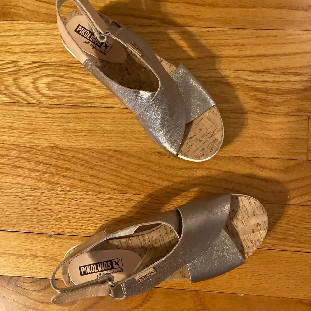 Pikolinos sandals